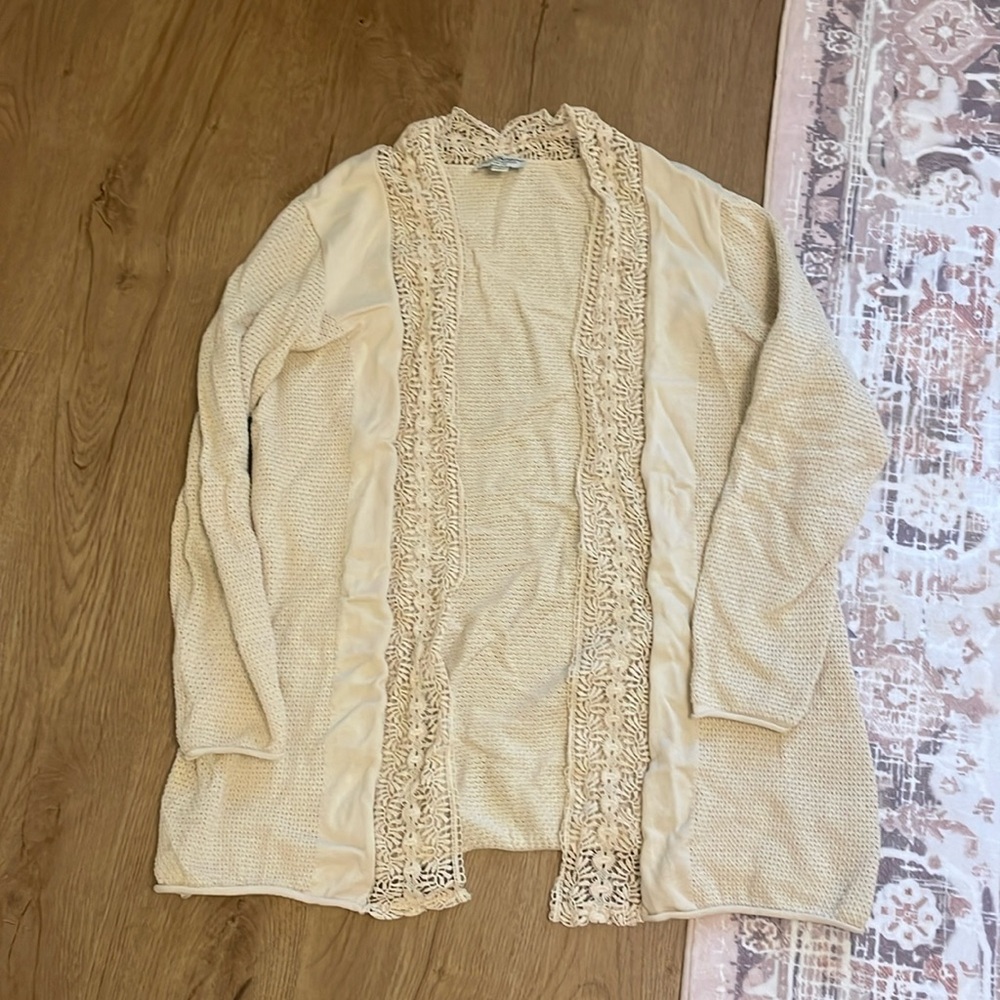 Cotton cardigan with crochet detail